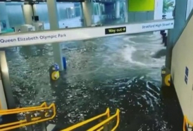 المياه تغمر الشوارع ومحطات مترو الأنفاق في لندن