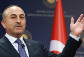 تركيا تحذر من تقويض العملية السياسية في سوريا