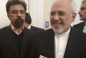 ظريف: ايران وقفت الي جانب شعب نخجوان في الظروف الصعبة