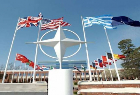 ميركل: الناتو مستعد للحوار مع روسيا