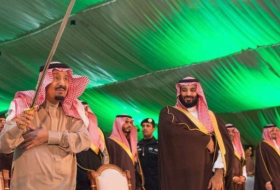 تهاني من القيادة السعودية للرئيس اللبناني بذكرى الاستقلال