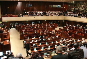 الائتلاف الحكومي الإسرائيلي يواجه مقترحات بالحل