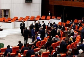 تركيا: الادعاء يطالب برفع الحصانة عن 68 نائباً معارضاً