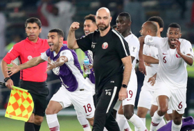 مدرب قطر يهاجم الإماراتيين... ويفجر مفاجأة 