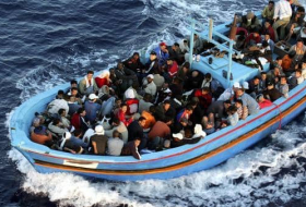 توقيف 70 مهاجرا بعد غرق العشرات قبالة تونس