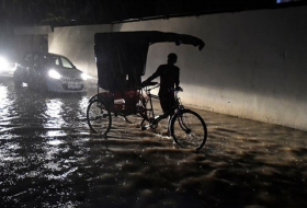 إعصار فاني يغرق شرق الهند بالظلام
