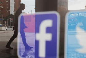 فيس بوك تلغي حسابات روسية مزيفة