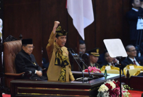 الرئيس الإندونيسي يطلب موافقة البرلمان على نقل العاصمة من جاكرتا