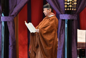 محمد بن زايد يهنئ ناروهيتو بمناسبة تنصيبه إمبراطوراً لليابان