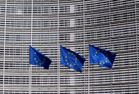 الاتحاد الأوروبي يجدد دعمه لجهود المبعوث الأممي ومسار 