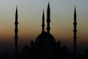 تركيا تعلق صلاة الجماعة في المساجد بسبب فيروس 
