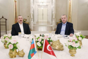  إلهام علييف وأردوغان تناول العشاء معًا 