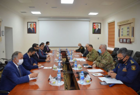    مناقشة التعاون العسكري مع أفغانستان   