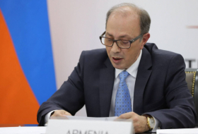   وزير الخارجية الأرميني يزور موسكو  