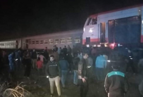 15 إصابة جراء خروج قطار عن القضبان في مصر