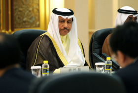 محكمة كويتية تقضي بحبس رئيس الوزراء السابق جابر المبارك في قضية فساد