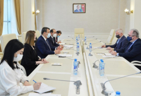   مناقشة مسائل تعزيز علاقات أذربيجان مع دول البلطيق في البرلمان الأذربيجاني  
