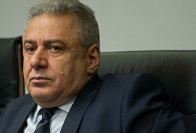 طار القائم بأعمال وزير الدفاع الأرميني على وجه السرعة إلى موسكو