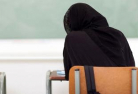 جامعة نيجيرية تبعد إحدى طالباتها من حفل لارتدائها الحجاب