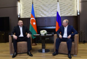 لقاء بين علييف و بوتن في سوشي

