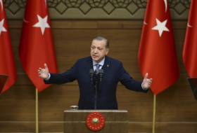 أردوغان مخاطباً برزاني: ماذا لديك من عمل في كركوك؟