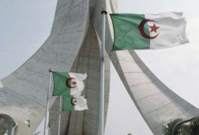 انخفاض الاحتياطي النقدي الجزائري إلى 105 مليار دولار أمريكي