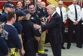 ترامب يزور مركز إطفاء 