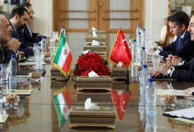 تشاووش أوغلو يبحث مع نظيره الإيراني العلاقات الثنائية والقضايا الإقليمية