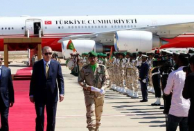 أردوغان يصل موريتانيا ثاني محطات جولته الإفريقية