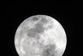 دراسة كندية تبحث تأثير اكتمال القمر على صحة الإنسان