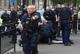 بريطانيا: الشرطة تعتقل رجلاً في لندن يشتبه بتورطه في هجوم إرهابي