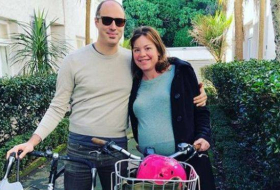 وزيرة المرأة النيوزيلندية تذهب إلى المستشفى بدراجة لتلد