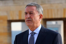 وزير الدفاع التركي يلتقي نظيره القطري في أنقرة