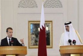 فرنسا: ماكرون يرفض هدايا أمير قطر ويعيدها إلى ديوانه الأميري