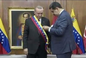 أردوغان لمادورو: انهض يا أخي