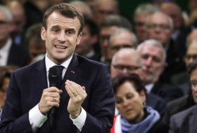 فرنسا: ماكرون يشكك في إمكانية إعادة التفاوض على بريكست
