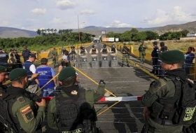 فنزويلا: تعزيزات عسكرية على الحدود مع كولومبيا بسبب المساعدات