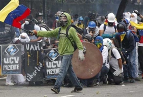 غوتيريش مستعد للتوسط لإنهاء الأزمة الفنزويلية
