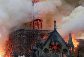 حريق في كاتدرائية نوتردام: رمز المسيحية