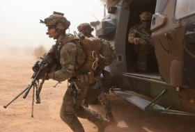 مقتل جنديين فرنسيين في بوركينا فاسو أثناء تحرير 4 رهائن