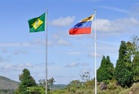 فنزويلا تعيد فتح حدودها مع البرازيل
