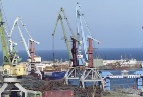 وقوع قتيلين جراء انفجار ناقلة بحرية في ميناء روسي نفطي وإصابة آخرين
