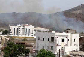 التحالف يعلن استهداف منطقة تشكل تهديداً للحكومة اليمنية في عدن