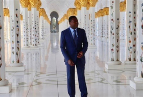 رئيس توغو يزور جامع الشيخ زايد الكبير في أبوظبي