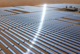 الإمارات تنشئ نظاما متطورا للطاقة المتجددة في باربودا