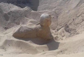 مصر.. الآثار تكتشف تمثالا ملكيا يشبه 