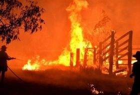 أستراليا تستعين بالجيش في بلدات منكوبة بحرائق الغابات