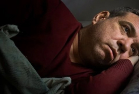 3 عادات للنوم تزيد خطر الإصابة بالنوبة القلبية