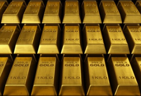 الذهب تراجع بعد صعود الدولار