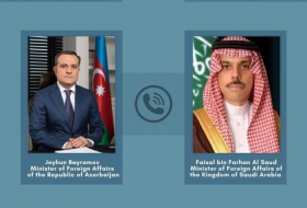 محادثة هاتفية جرت بين وزيري خارجية أذربيجان والمملكة العربية السعودية